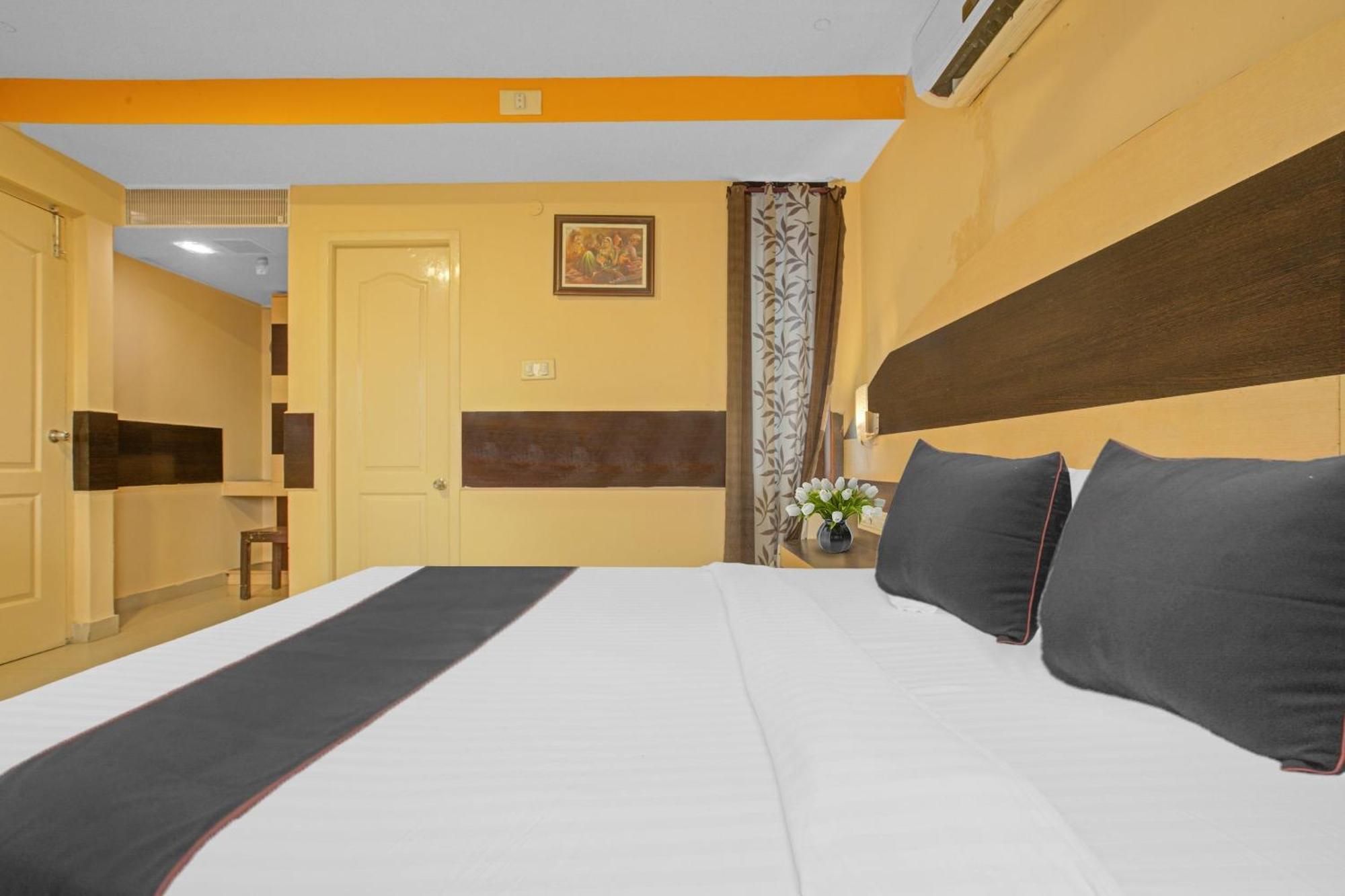Collection O Mgr Inn Puducherry Eksteriør billede